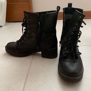 Multiple boots/wedged heels